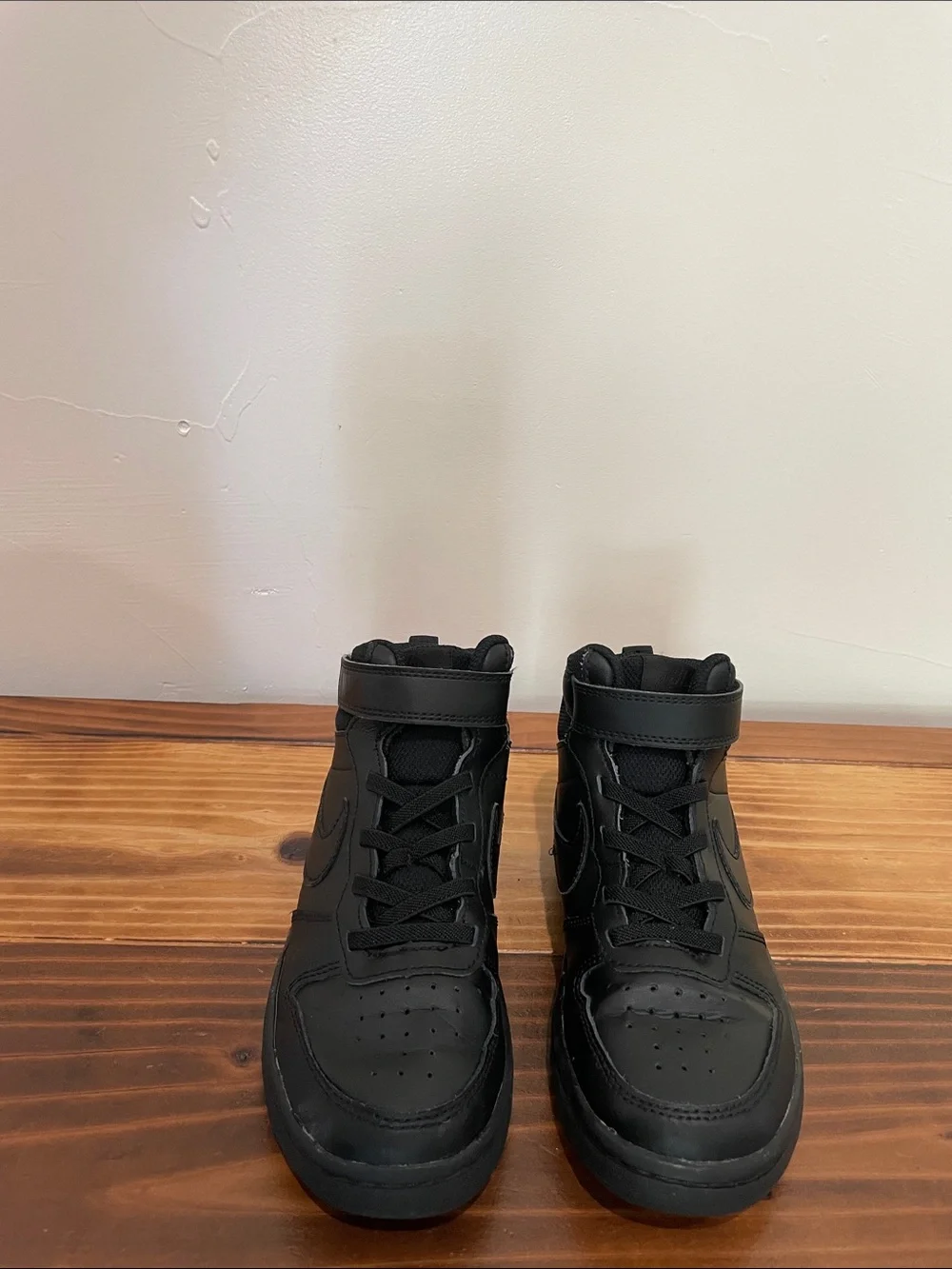 Nike Kids Court Borough Mid 2 (Little Kid) Size 13C